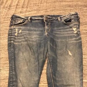 Women’s size 16 Silvers